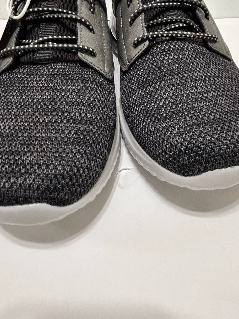 Skechers Men's Delson Hands Free Swift Fit Sneaker Black size 9.5 NWT - Picture 4 of 8